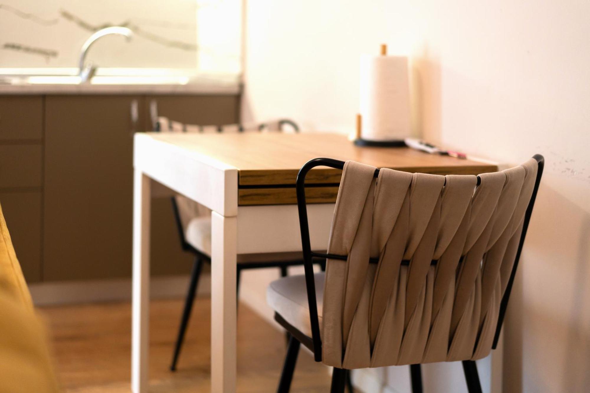 Colorful Comfy Condo Central Τίρανα Εξωτερικό φωτογραφία
